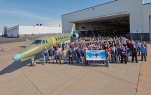 The first New Citation Sovereign and build team at Cessna's Wichita plant. (Cessna)