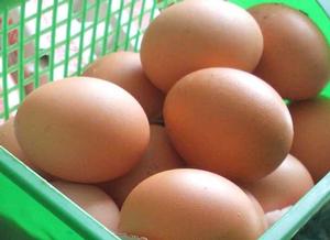 The ACCC has poured cold water on a free range egg labelling proposal from the Australian Egg Corporation.