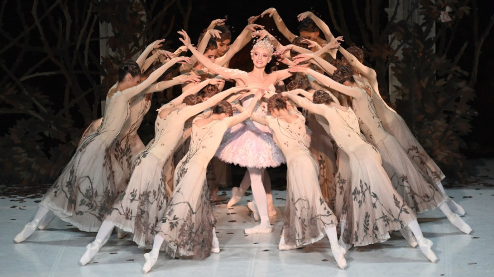 Miriam Kacerova in The Sleeping Beauty (choreography by Marcia Haydée, after Marius Petipa).
Photo: Bernhard Weis.