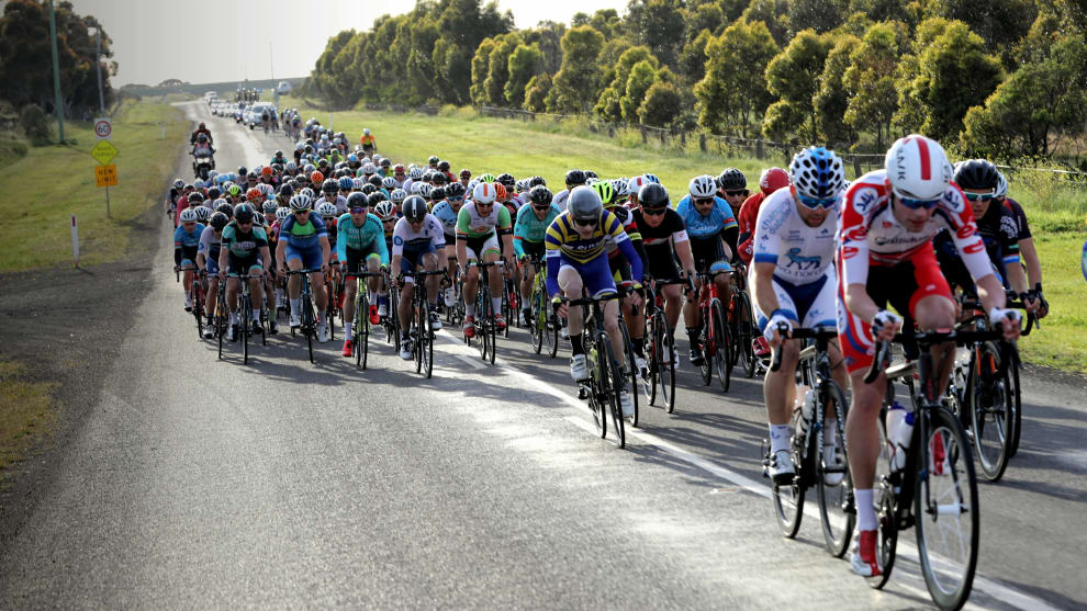Nathan Elliott Secures 2016 Melbourne to Warrnambool Victory, Tessa
