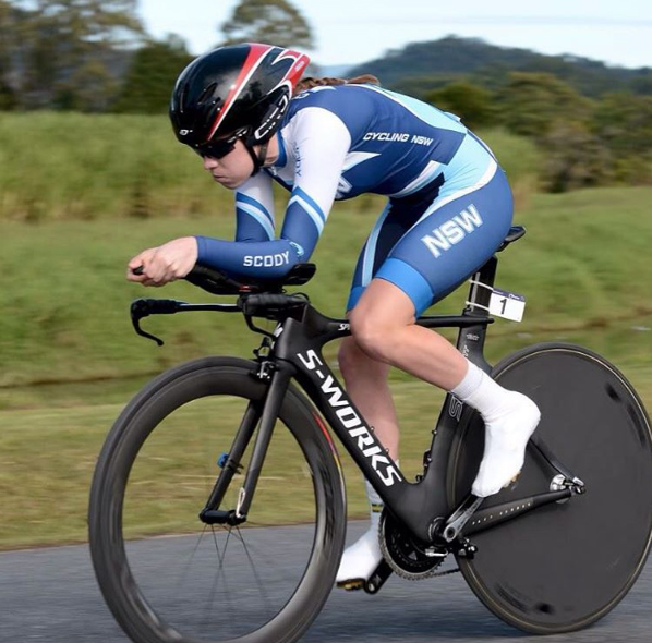 Anna Leez on her way to winning the U19 Australian TT Championships at age 16. Image: Instagram.