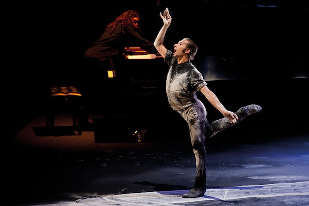 Israel Galvan in La Curva.