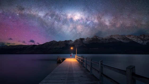 Winner: Chandra Bong, Night sky