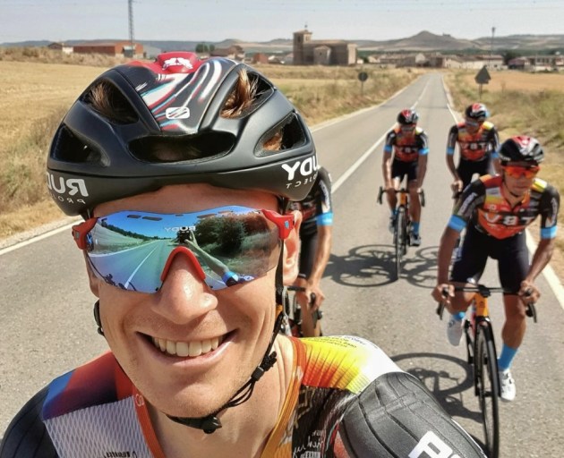 Jack back riding with the Bahrain Victorious teammates the day before the 2021 Vuelta. Image: Jack Haig Instagram
