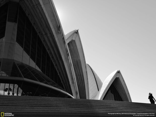 i think it's very easy to overlook the brilliance in the detail in such an iconic structure. however by only capturing a portion of the building i tried to capture the craftmanship employed in this amazing structure.