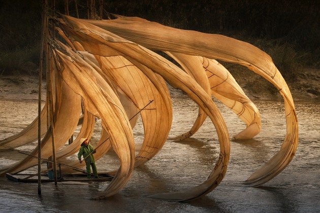 Fisherman at work on the river during sunset hour in Xiapu county, China
Copyright: © Yen Sin Wong, Malaysia, Shortlist, Open, Travel (Open competition), 2018 Sony World Photography Awards