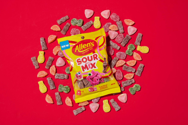 The Allen&rsquo;s confectionery team at Nestl&eacute; has launched a brand new lolly collection for the summer season with a twist on classic favourites &ndash; the new Allen&rsquo;s Sour Mix.
Source: Nestl&eacute;