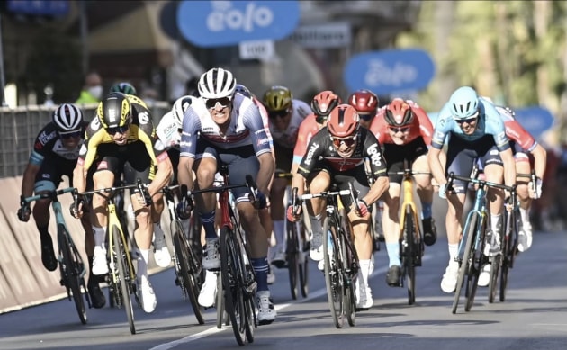 Jasper Stuyven hurtling toward the finish line of the 2021 Milan San Remo. Image: Lotto Soudal