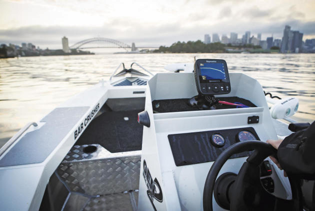Extra wide gunwales and chequer plate flooring remind you that you’re still in a serious saltwater plate boat!