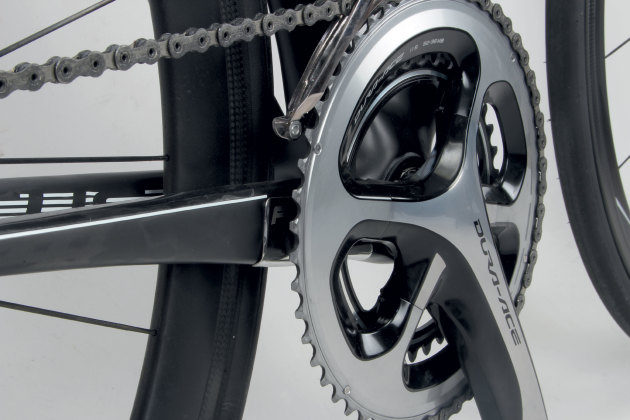 Attention to detail is very noticeable on this frame, right down to the chain stay protection cover that is glued to the chain stay and protects the frame from the consequences of chain suck.