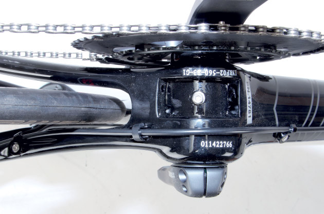 The Di2 model doesn't come with a cover plate over the cables under the bottom bracket; which in contrast to the rest of the bike seemed a little unfinished.
