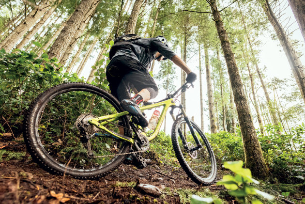 Logging trail time on the new Optic Carbon.