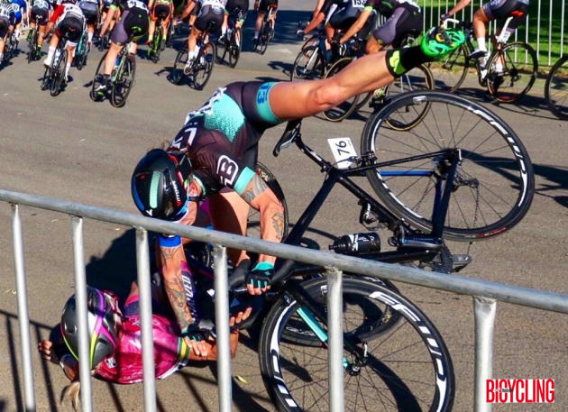 Thrills and spills in the 4th and final stage of the Santos Women's Tour. Image: Nat Bromhead