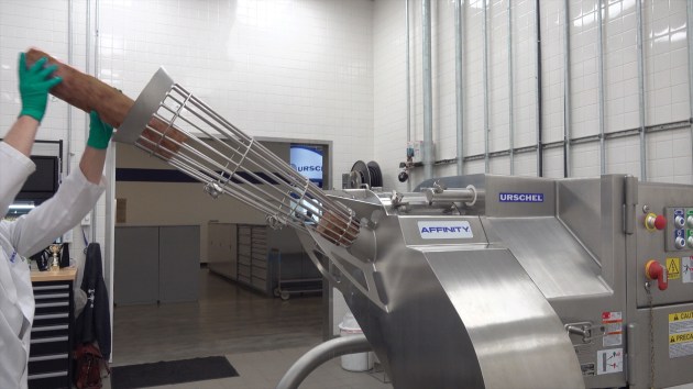 Today’s pet owners are driving demand for healthier, fresher options – and processors are turning to Urschel’s proven technology to meet that need.