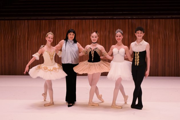 Recipients of the Ajkun Ballet Theatre Scholarships with Dr Chiara Ajkun. Photo by BWP Studios