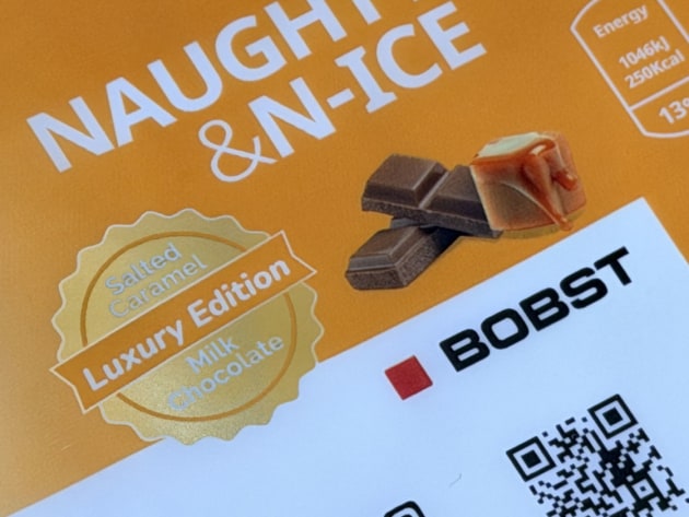 oneECG process generates different shades of silver, bronze and gold metallics: here a shade of shiny gold.