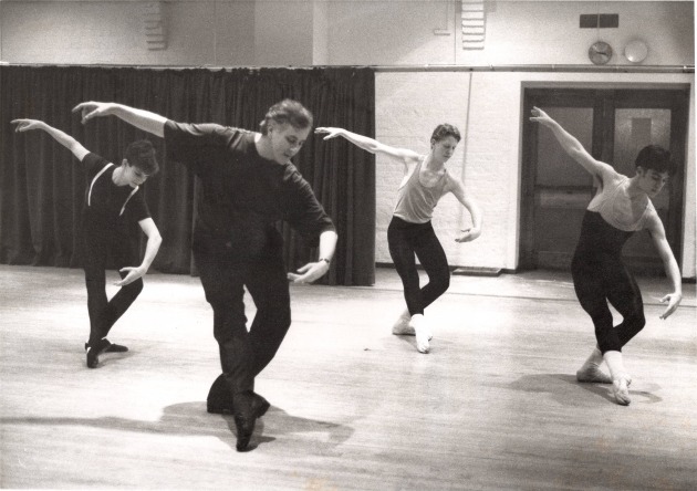 John Byrne taking the Advanced Boys Syllabus at RAD HQ in 1994. Photo by Angela Taylor