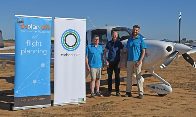 Australia's first carbon-neutral GA flight was from Moorabbin to Ausfly in Narromine. L-R AvPlan's Evan Schoo, Carbonback's Darren Heiberg and AvPlan's Edgar Olyerhoek with the Cirrus SR22 they used for the flight. (Steve Hitchen)