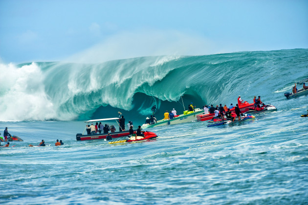 Teahupo’o’s ‘Code Red’ swell of 2011. © Tim McKenna.