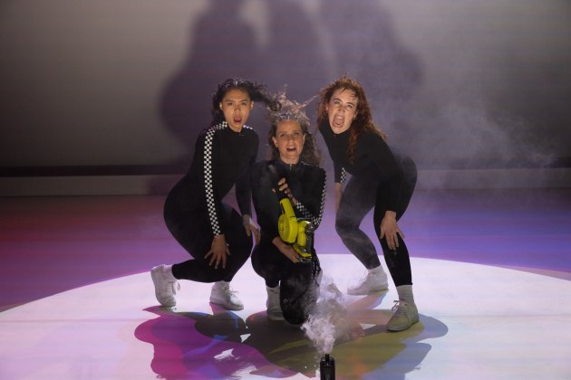 Images supplied by Sydney Dance Company