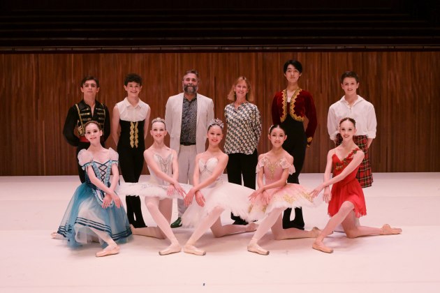 Recipients of the Houston Ballet Academy Scholarships with Stanton Welch AM and Jennifer Sommers. Photo by BWP Studios