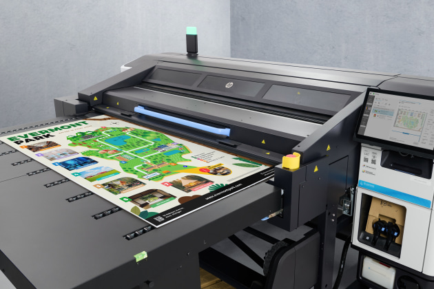 Compact hybrid design: The HP Latex R530 allows for fast and easy switching between rigid and flexible applications