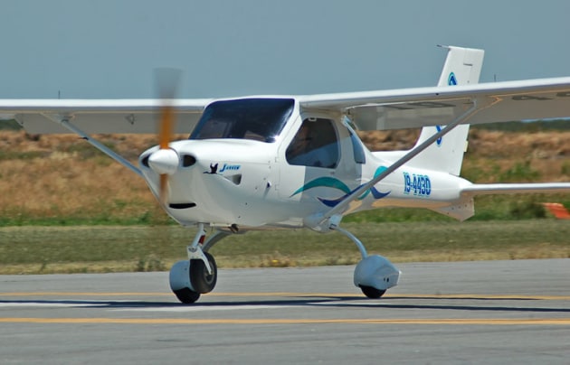 RAAus says only 40% of its registered fleet is fitted with transponders. (Steve Hitchen)