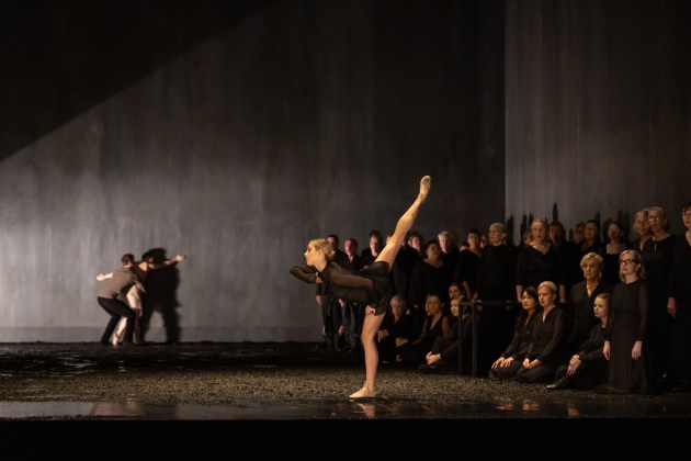Libby-Rose Niederer in Queensland Ballet&rsquo;s Messa da Requiem. Photographer: David Kelly.