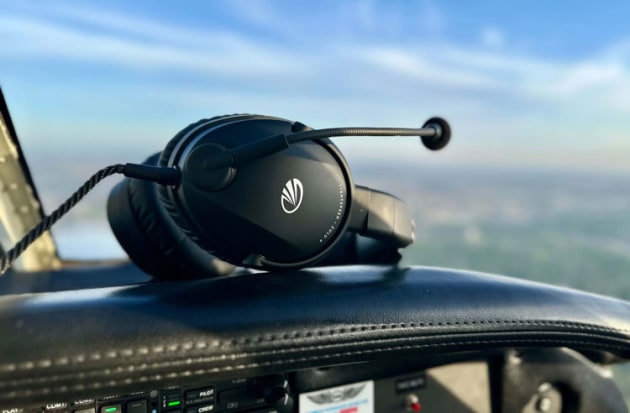Lightspeed's Zulu 4 ANR headset. (Lightspeed)
