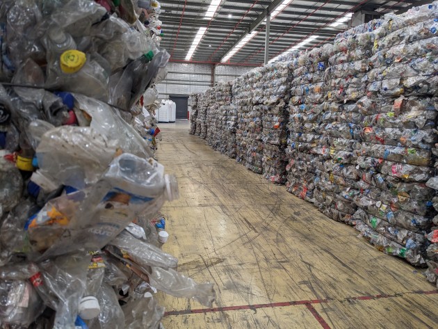 Circular AU will reprocess plastic packaging waste, with feedstock sourced from kerbside recycling and CDS streams, to produce food-grade recycled plastics for converting into food packaging.