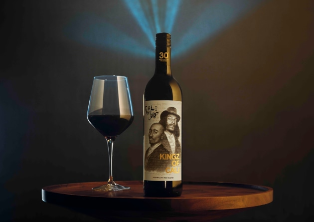 Treasury Wine Estates&rsquo; 19 Crimes brand has released the latest addition to its Cali By Snoop range &ndash; Kingz of Cali &ndash; a personal tribute from Snoop Dogg to Tupac Shakur, commemorating the 30th anniversary of their iconic rap collaboration.
Source: Treasury Wine Estates