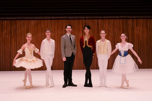 Recipients of Queensland Ballet Academy Scholarships with Christian Tatchev. Photo by BWP Studios