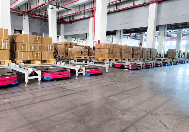 QuickMix enables a single warehouse to support piece picking, full-case and pallet handling through a unified architecture.