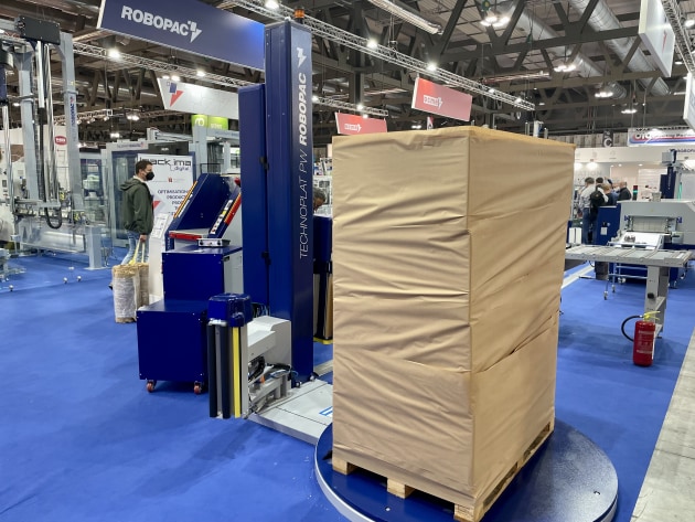 On the paper-based trend: Robopac's crowd pleaser was the Technoplat PW (Paper Wrapping) automatic stretchwrapper, which can wrap a pallet using paper instead of stretch film.