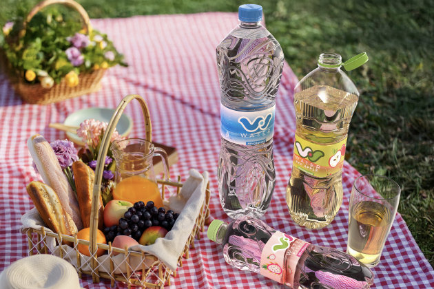 Nitro Square offers a distinctive, supply-chain-ready square bottle compatible with rPET.