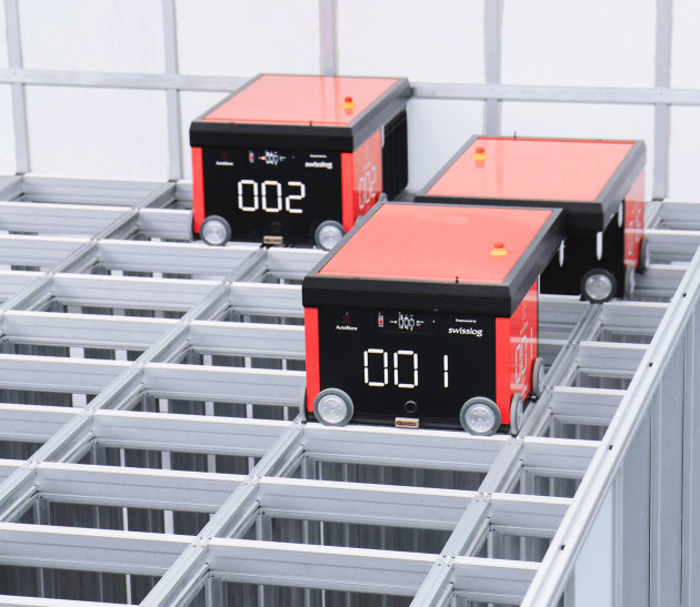 Swisslog is one of the world’s top AutoStore integrators. AutoStore is a compact grid-based ASRS that allows a high storage density for a large number of small parts, whilst still delivering high flexibility.
Source: Swisslog