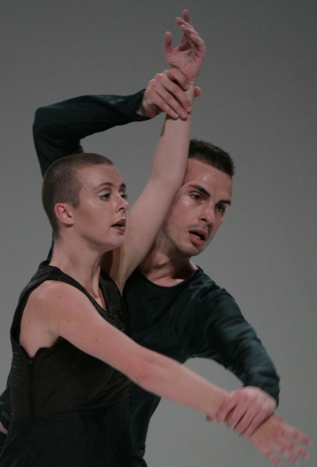 Bonnie Doets and Lucas Jervies performing in 'State Disrupted' by Georg Reischl for Scapino Ballet, Rotterdam. Photo: Bryndis Ragna Brynjolfsdottir.