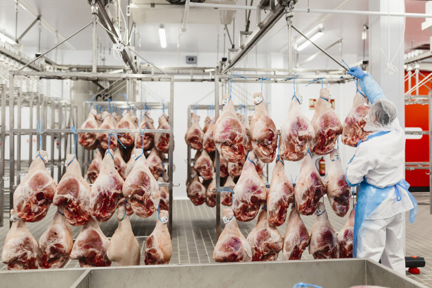 Bell’s factory in Fuensalida, south west of Madrid, can have up to one million hams hanging in its warehouses. The company is working with CSB to digitalise its systems.