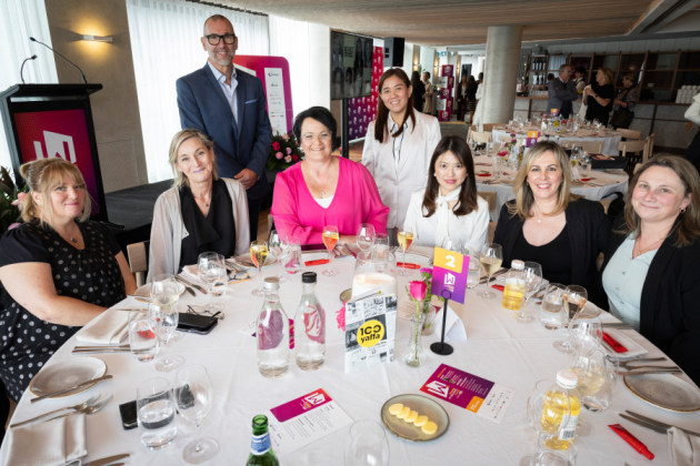 Amcor's table of amazing Women in Packaging finalists with HR director Shane Power.