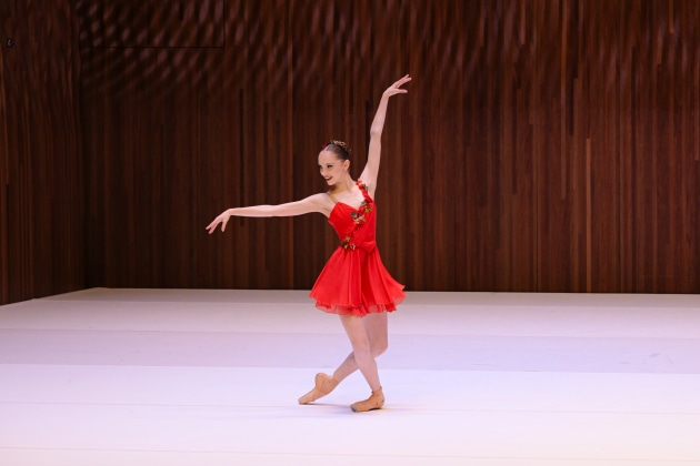 Yve-Noelle Bollinger. Photo by BWP Studios