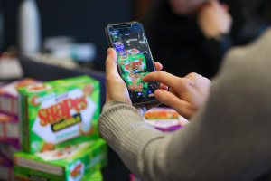 VIDEO: AR evangelist brings printed pack to life