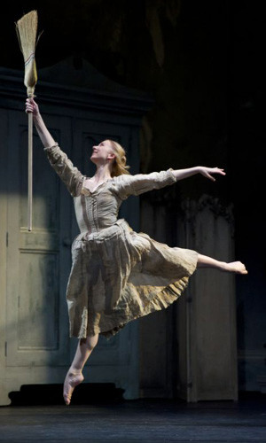 Aussies nominated for UK awards!