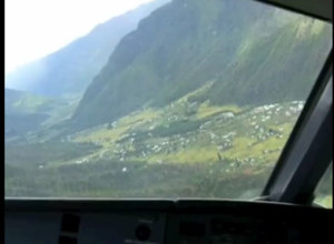 FRIDAY FLYING VIDEO: Paro Approach