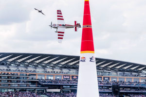 Bonhomme cleans up at Ascot