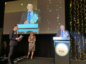 Joe Foster wins lifetime achievement award