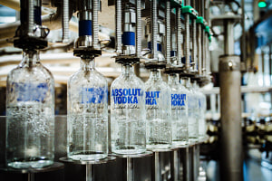 Absolut moves to hydrogen-fired produced bottles