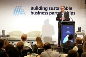 Aldi takes axe to plastic