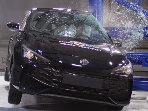 MG 3 and Suzuki Swift praised for safety upgrades