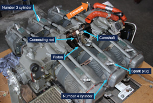 R44 successful forced landing after engine failure due to connecting rod separation