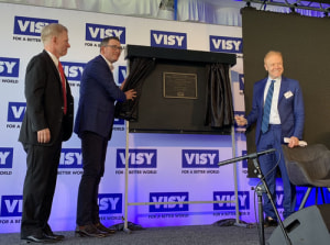 Visy cuts ribbon on $100m board plant